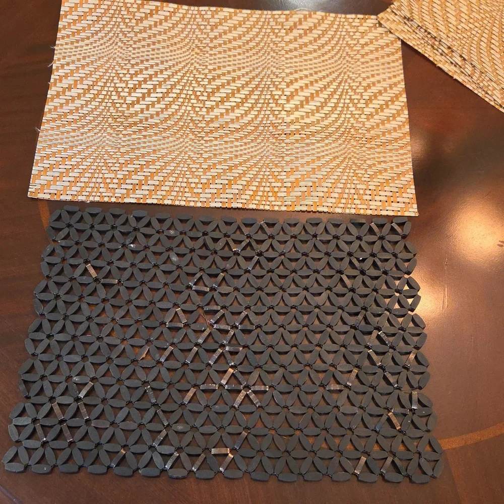 Pier 1 Gold Table Plate Placemats 6